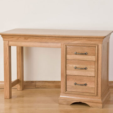 Parisian Oak 3 Drawer Single Pedestal Desk
