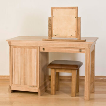Parisian Oak 3 Drawer Single Pedestal Desk