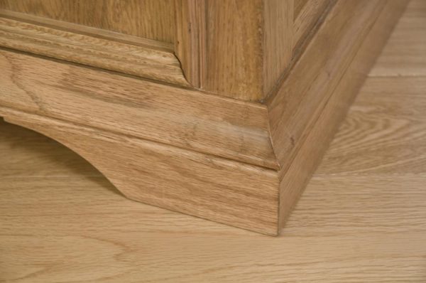 Parisian Oak Blanket Box