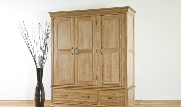 Parisian Oak Triple Wardrobe With Drawers