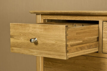 Wellington Oak 3 Over 4 Chest of Drawers | Assembled