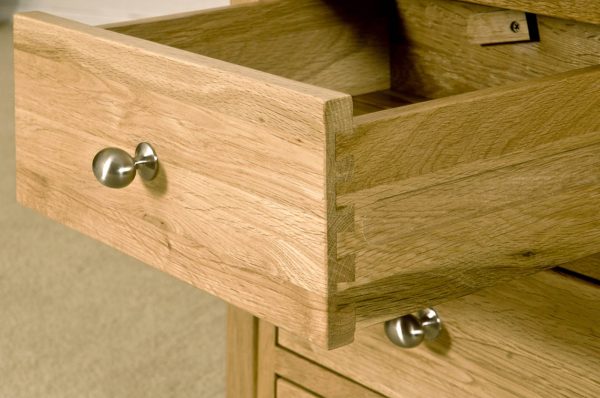 Wellington Oak Bedside Cabinet | Fully Assembled