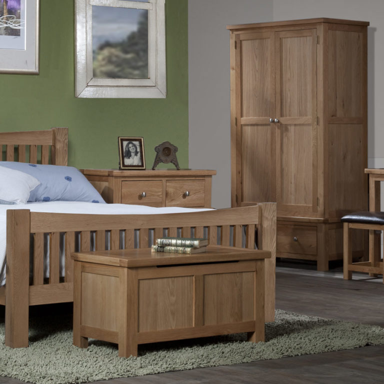 Wright Oak 3 Drawer Bedside Table