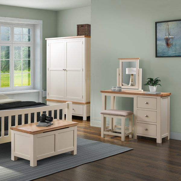 Wynyard Ivory Dressing Table & Stool