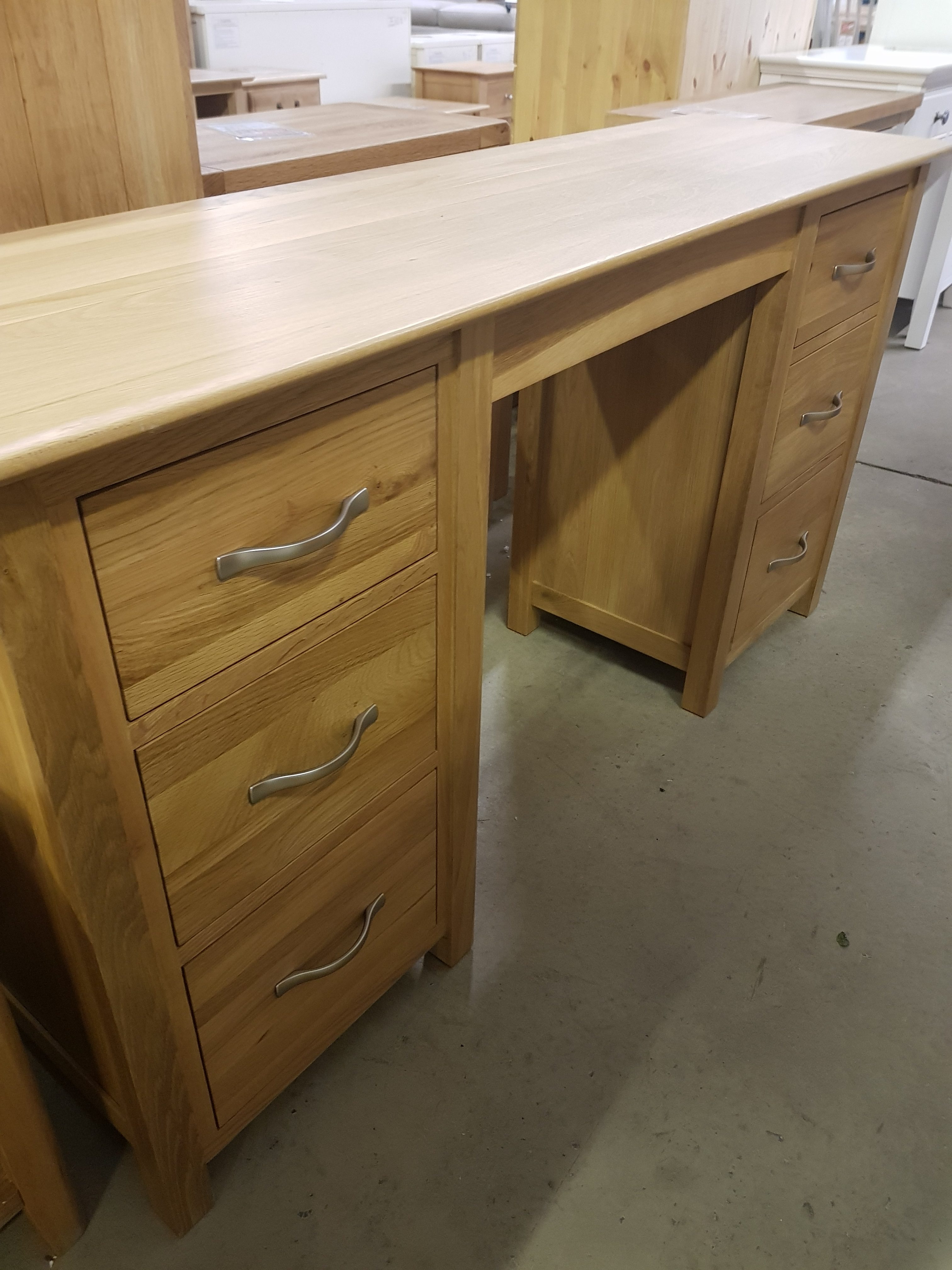 Devonshire New Oak Double Pedestal Desk With 6 Drawers Clearance