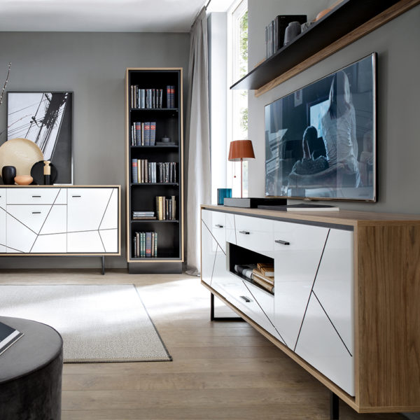 Kodiak Wall Shelf 167 cm | Black | Self Assembly