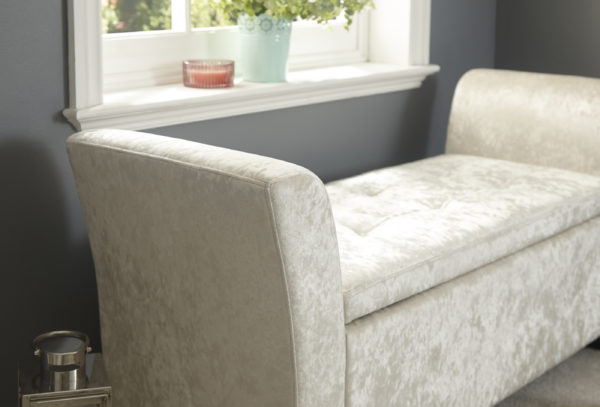 Roma Window Seat | Oyster | Crushed Velvet | Self Assembly