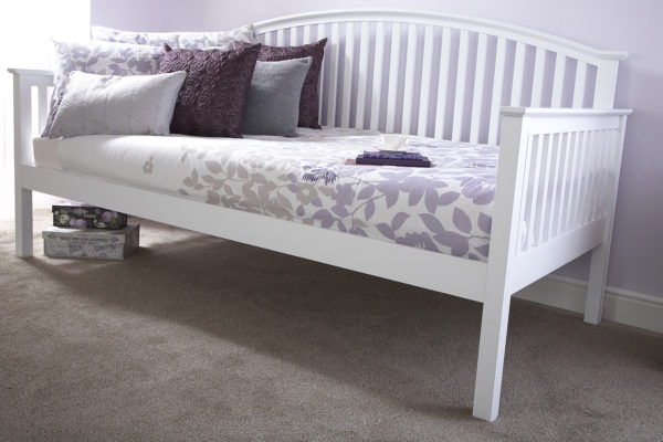 Reus Wooden Day Bed | White