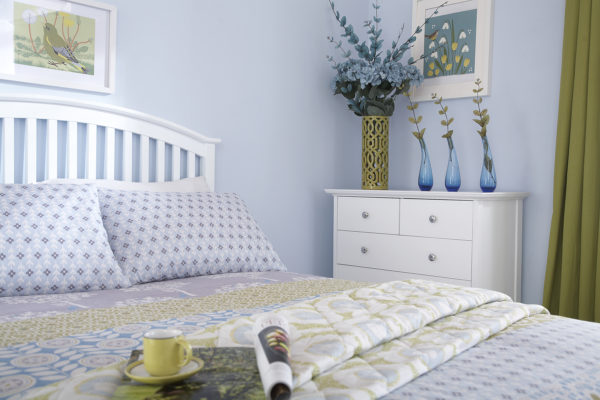 Reus Wooden King Size Ottoman Bed  | White