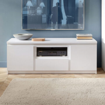 Birtley 2 Door 1 Drawer 136cm Wide TV Cabinet in White | Self Assembly