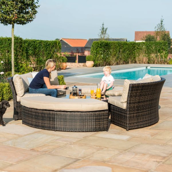 Maze Chelsea Lifestyle Suite with Glass Table | Brown Rattan