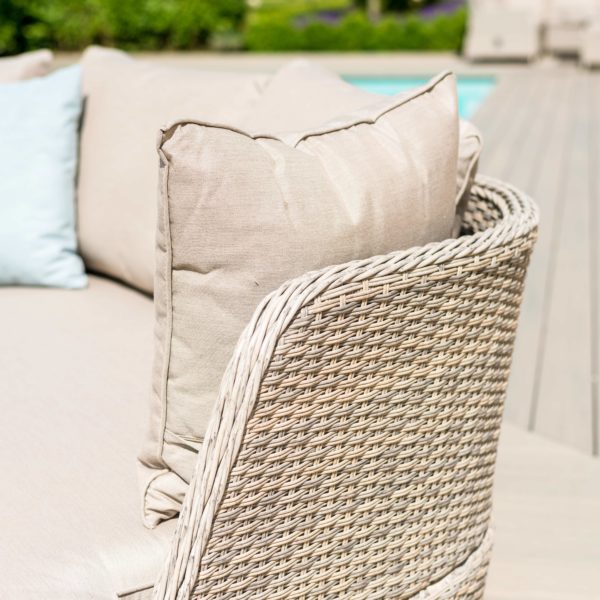 Maze Cotswold Daybed | Rattan