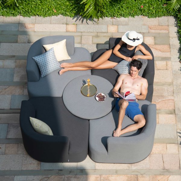 Maze Snug Lifestyle Suite | Flanelle & Charcoal Grey