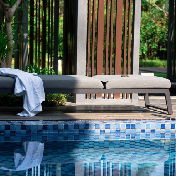 Maze Allure Sun Lounger | Flanelle
