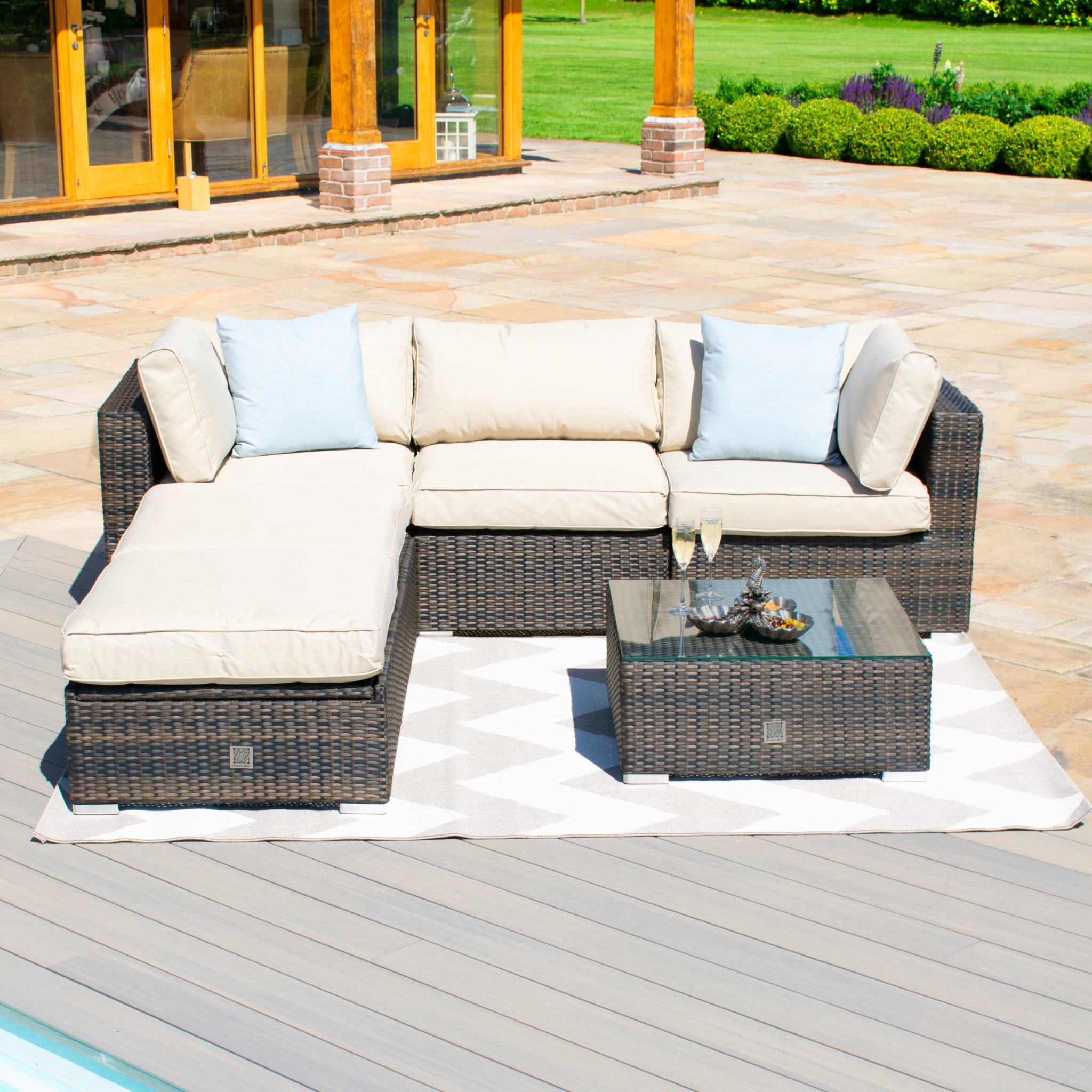 Rattan Sofas UK Lowest Price Guaranteed Free Delivery & Return