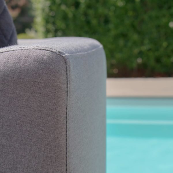 Maze Snug Lifestyle Suite | Flanelle & Charcoal Grey
