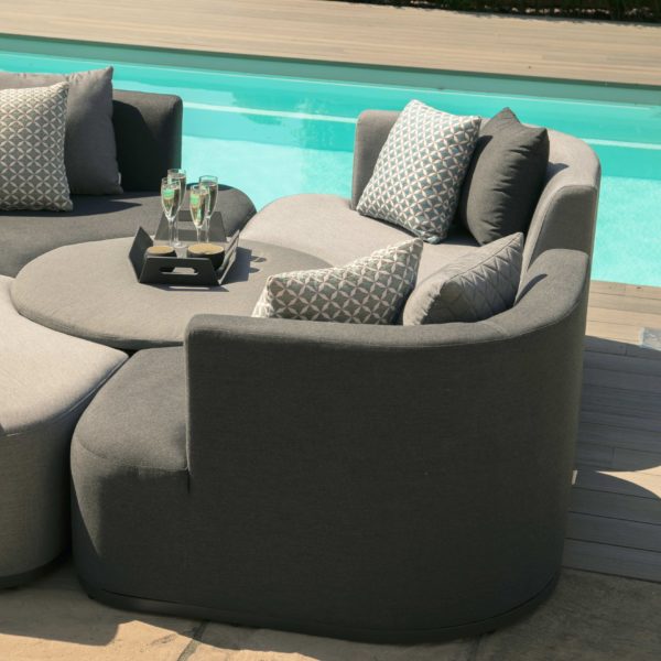 Maze Snug Lifestyle Suite | Flanelle & Charcoal Grey
