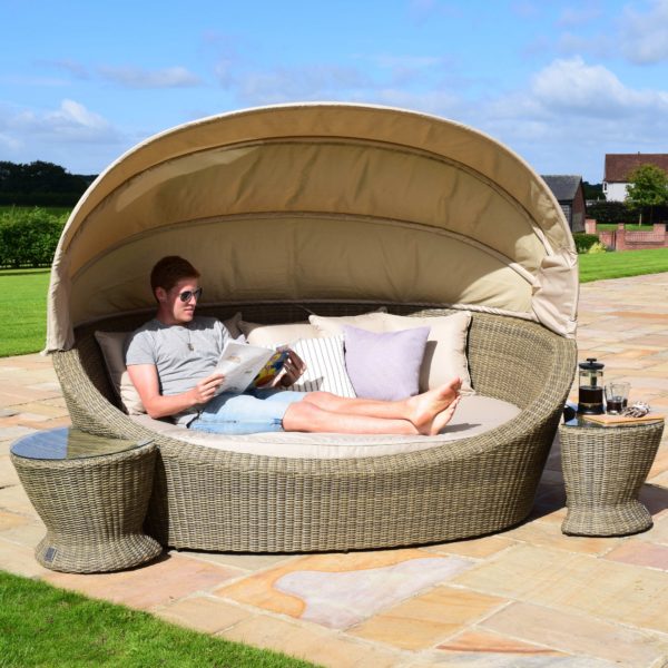 Maze Winchester Daybed | Natural Rattan