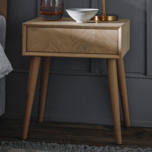 Nuxvar 1 Drawer Side Table | Oak