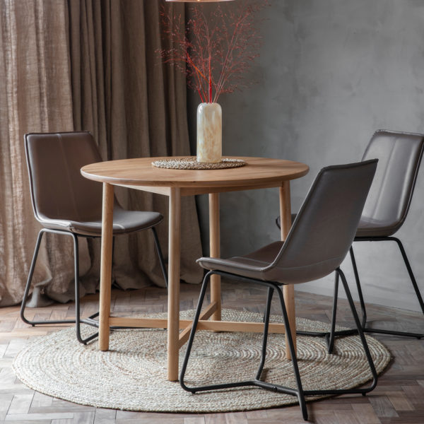 Buckingham Round Dining Table | Oak