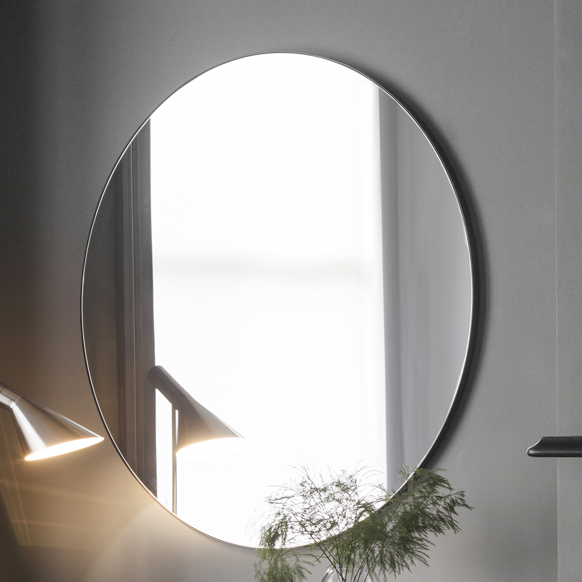 Round Mirror Black