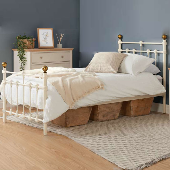 Oak Single Beds Free Delivery & Returns Oak World
