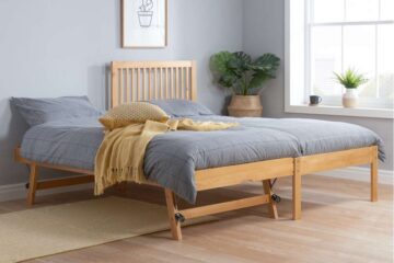 Eskra Trundle Bed | Honey Pine