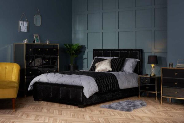 Khobi Merchant Chest | Black & Gold