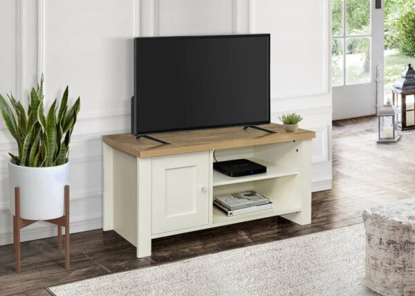 Cullercoats Small TV Unit | Cream & Oak