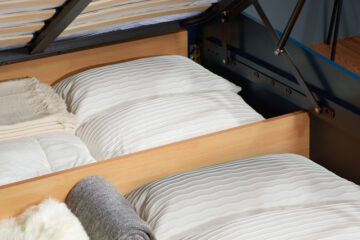 Denbeigh Navy Blue 5′ King Size Ottoman Bed