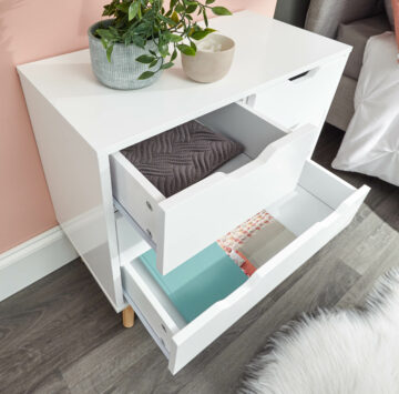 Kathmandu White 2 Over 2 Chest of Drawers