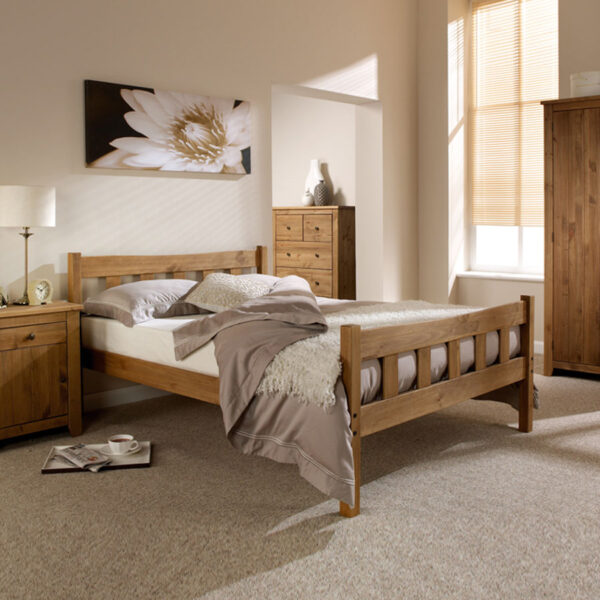 Heathrow 4.6 Double Bed | Pine