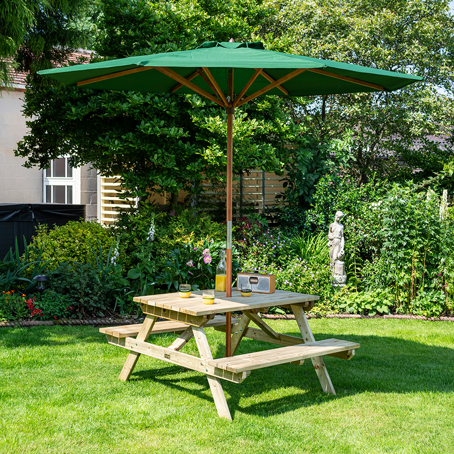Oakworld Alfresco 4ft Picnic Table With Green Parasol Oak World