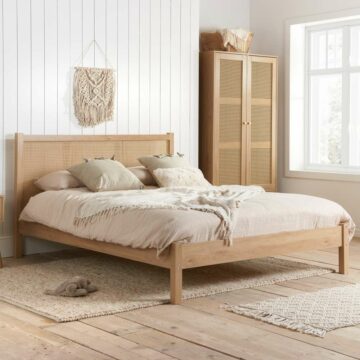 Chigwell 7 Drawer Rattan Chest Oak