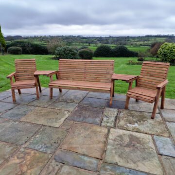 Timber Valley 5 Seat Set 1X3B 2XC Angled Tray | Assembled