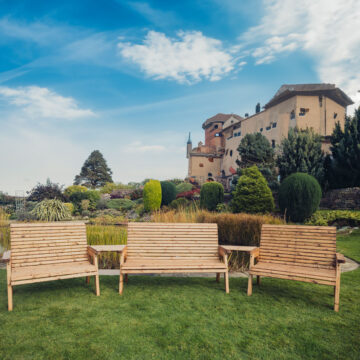 Timber Valley 7 Seat Set 1X3B 2 X 2B Angled Tray | Assembled