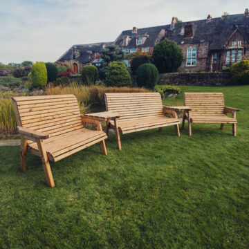 Timber Valley 7 Seat Set 1X3B 2 X 2B Angled Tray | Assembled