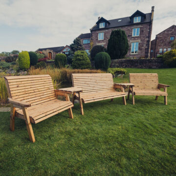 Timber Valley 7 Seat Set 1X3B 2 X 2B Angled Tray | Assembled