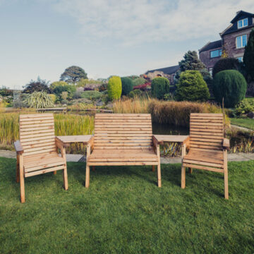 Timber Valley 4 Seat Set 1X2B 2XC Angled Tray | Assembled