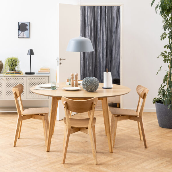 Roxburgh Round Dining Table in Oak 140x76cm | Self Assembly
