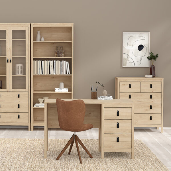 Seville Chest 3+2 drawers in Jackson Hickory Oak | Assembly Required