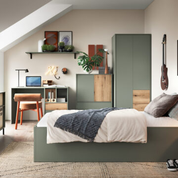 Ayr Green Double Wardrobe with Drawers | Oak Finish