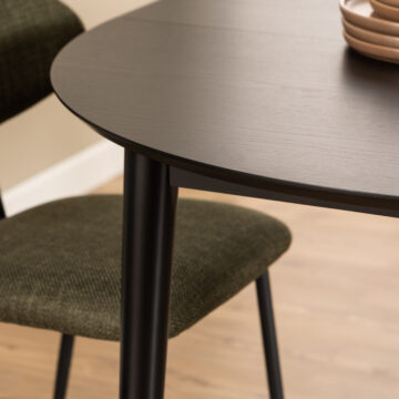 Mount Black Round Dining Table