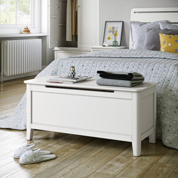Dover White Blanket Box | Fully Assembled