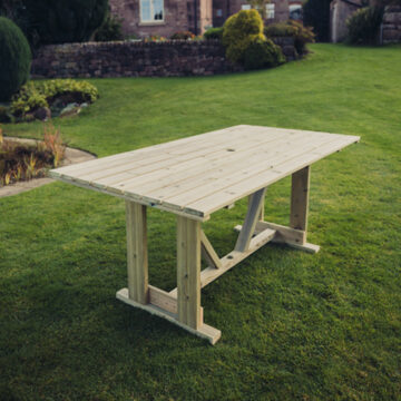Clover Table