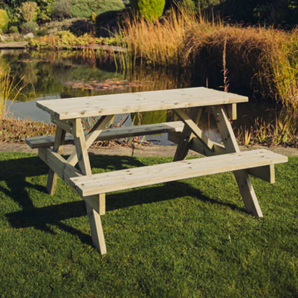 Traditional Picnic Table 1395mm Long | Assembly Required