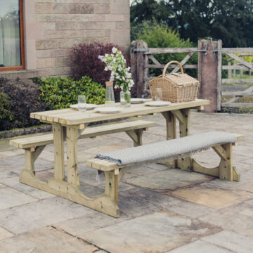 Lunar Picnic Table 1500