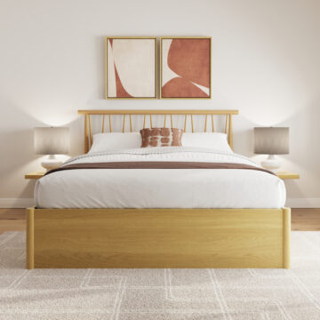 Henway 5′ King Size Spindle Ottoman Bed | Oak Finish