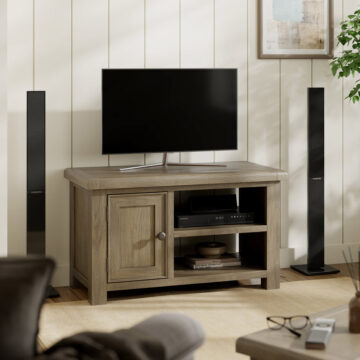 Heritage Oak Tv Cabinet