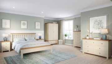 Wynyard Ivory 2 Over 2 Chest of Drawers | Assembled